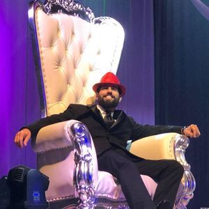 Meet your Posher, Sam